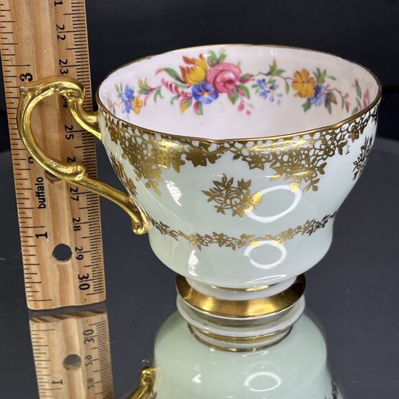 Vtg. Paragon Tea Cup & Saucer Fine Bone China Scalloped Edge Floral Pattern UK - Picture 11 of 13